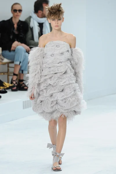Look 37